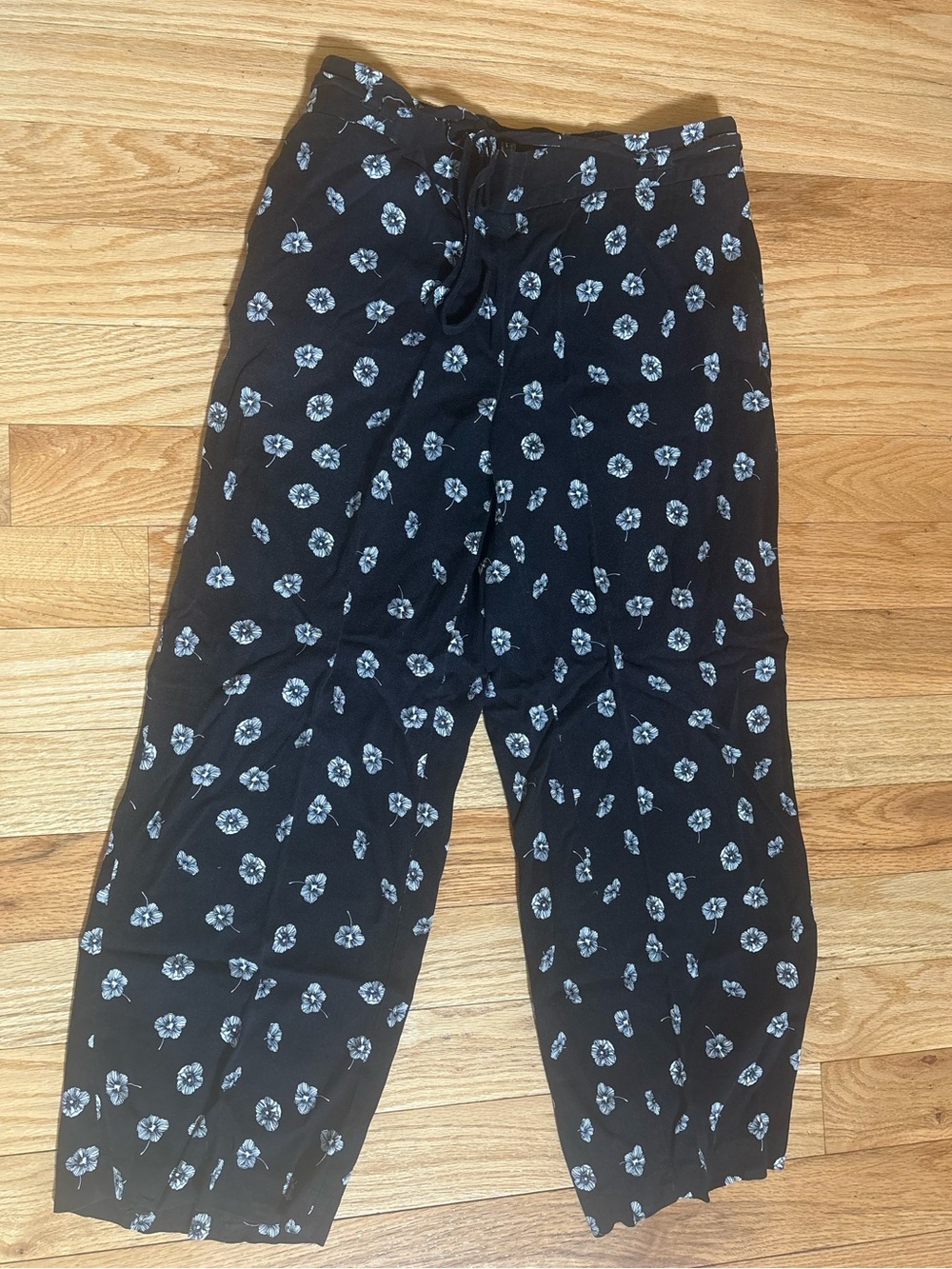 Talbots Black Wide-Leg Pull-On Pants with White Floral Print